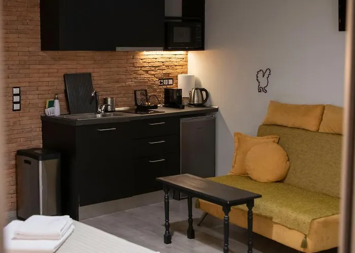 Rooster Suites