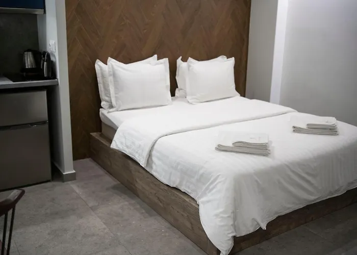 Rooster Suites