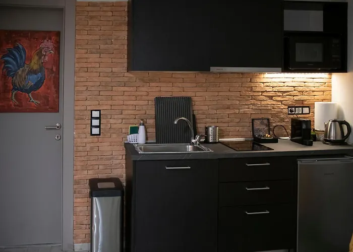 Rooster Suites